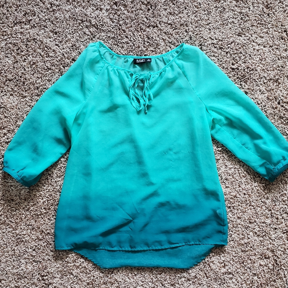a.n.a Ombre Green Blouse